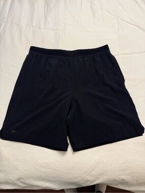 Fabletics Fundamental Short (7in)